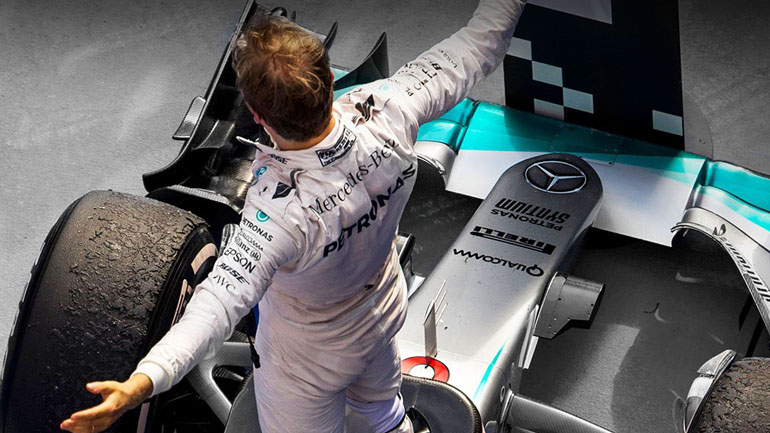 Έβαλε αγγελία για οδηγό η Mercedes!